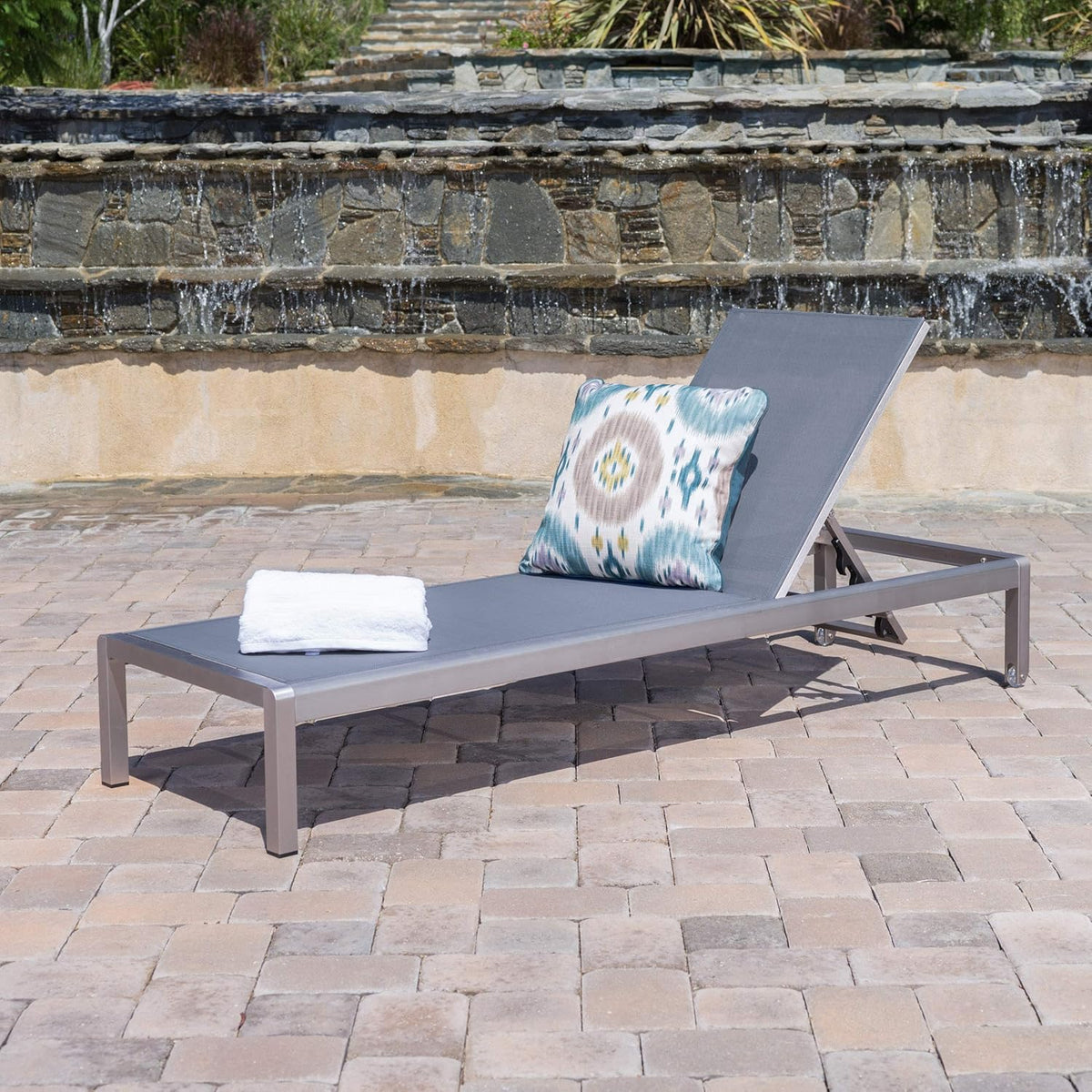 Silver / Dark Grey Outdoor Mesh Chaise Lounge G471
