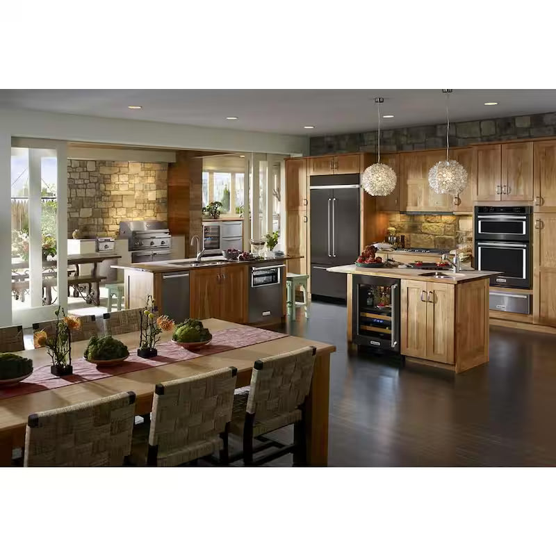 600 CFM Convertible Wall Mount Range Hood in Black Stainless T378