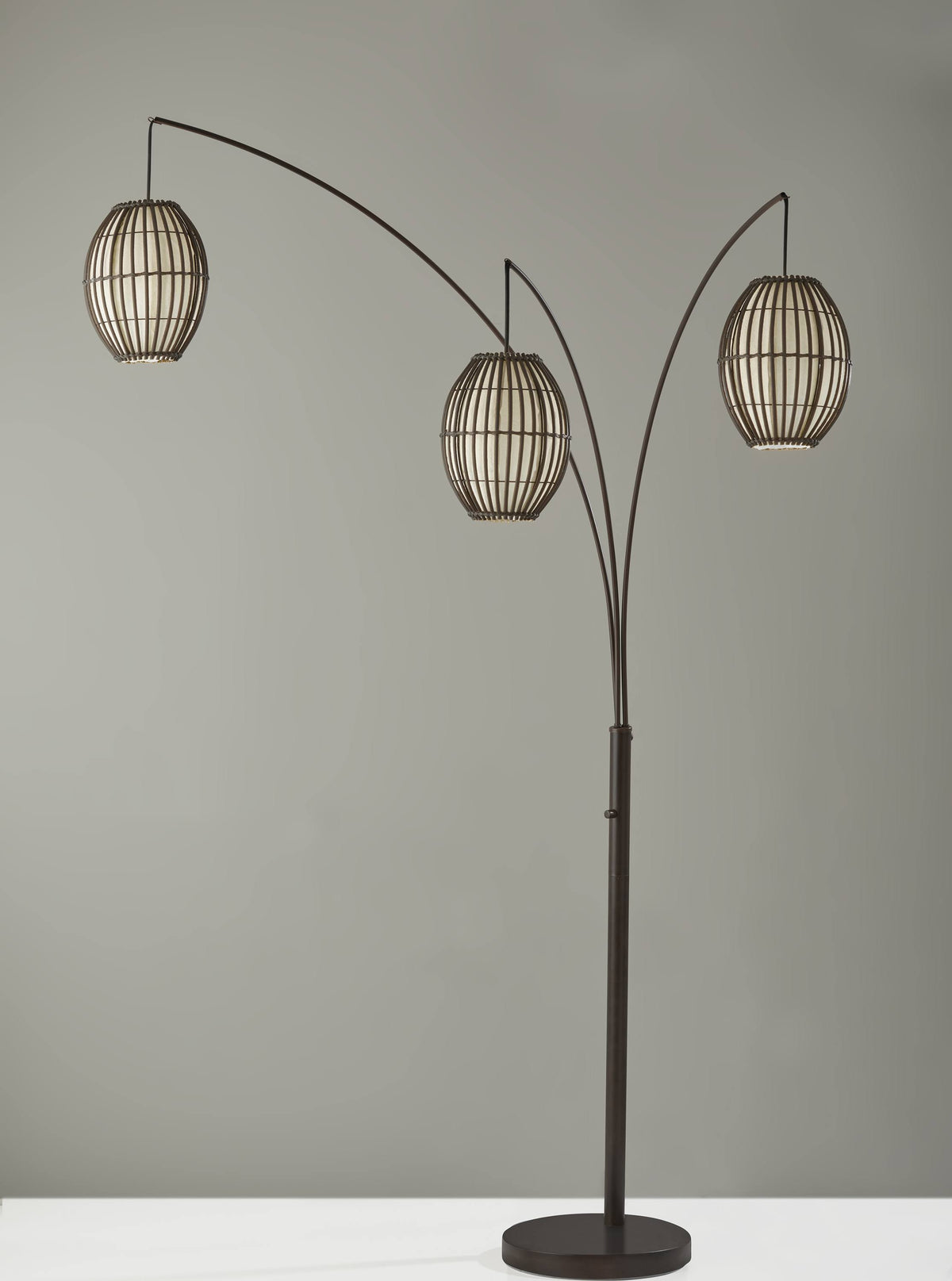 Antique Bronze Arc Lamp K691328