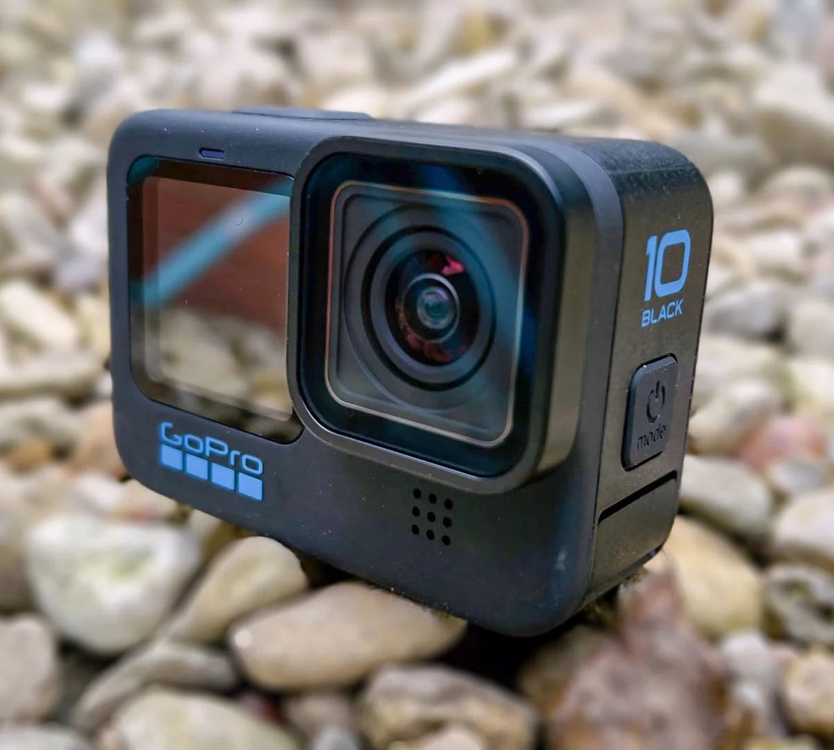 Black Camcorder Bundle with 64GB and Underwater Case Q975