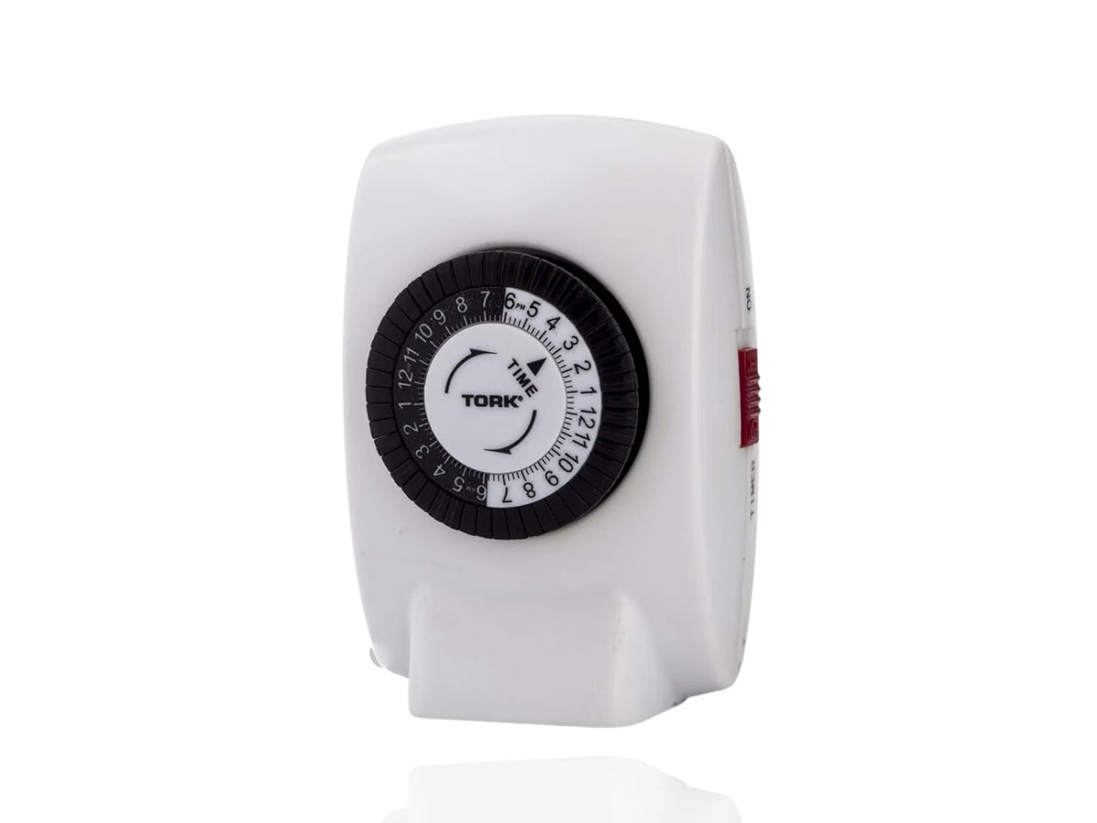 Heavy-Duty Indoor 15-Amp 24-Hour Mechanical Plug-In Air Conditioner And Appliance Timer G659