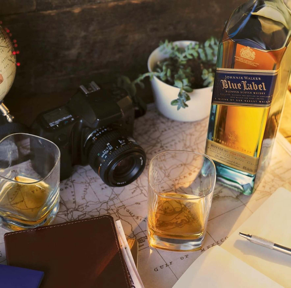 Johnnie Walker Blue Label Whiskey D547