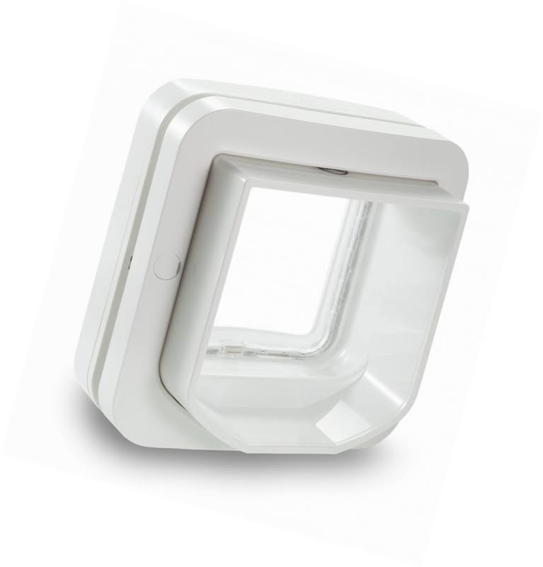White Microchip Cat Flap W639396