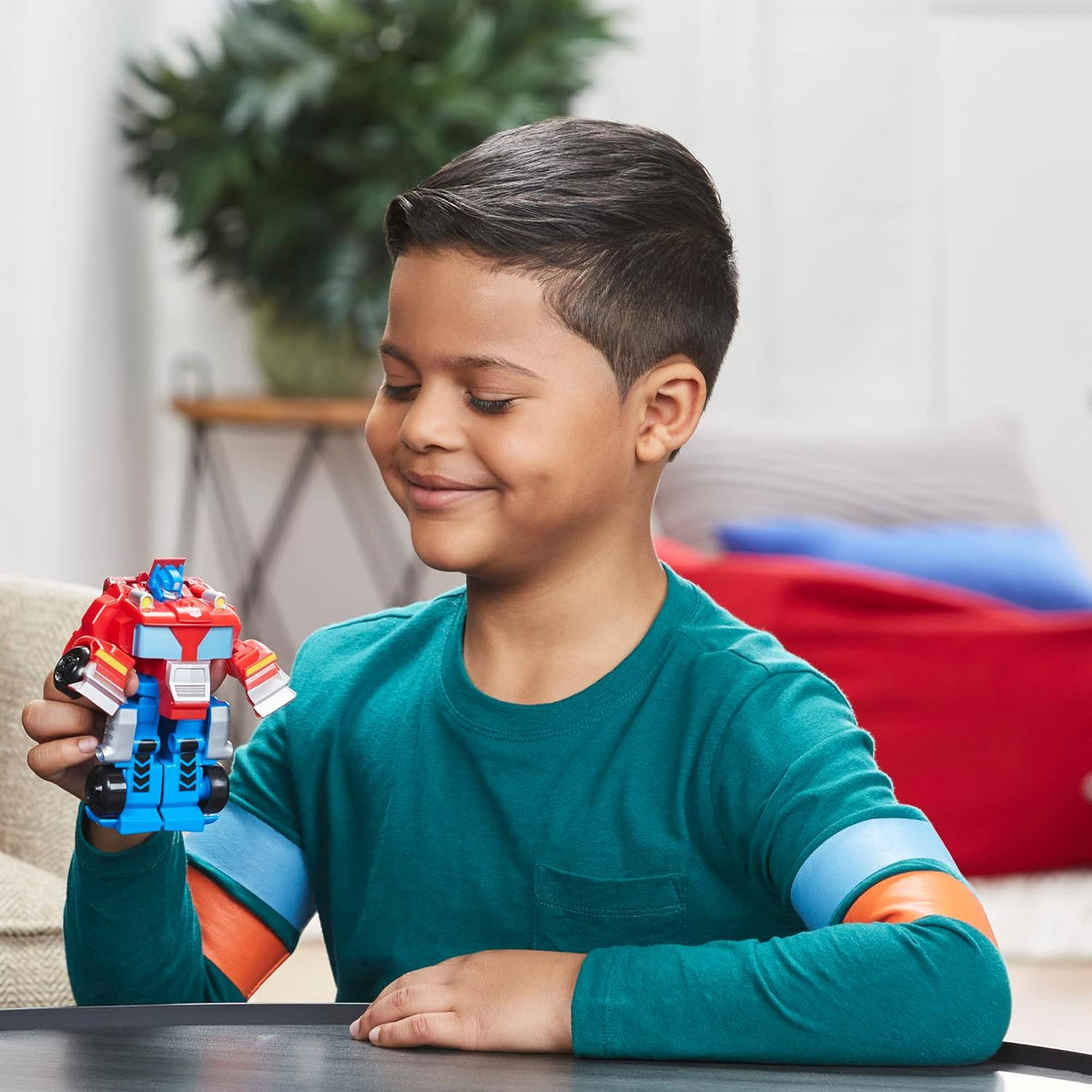 4.5-Inch Action Figure Converting Robot Toy B79684