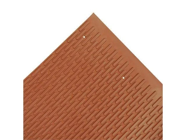 Red 1/4 x 22 x 34 x 22 x 8 Traction Mat R121624