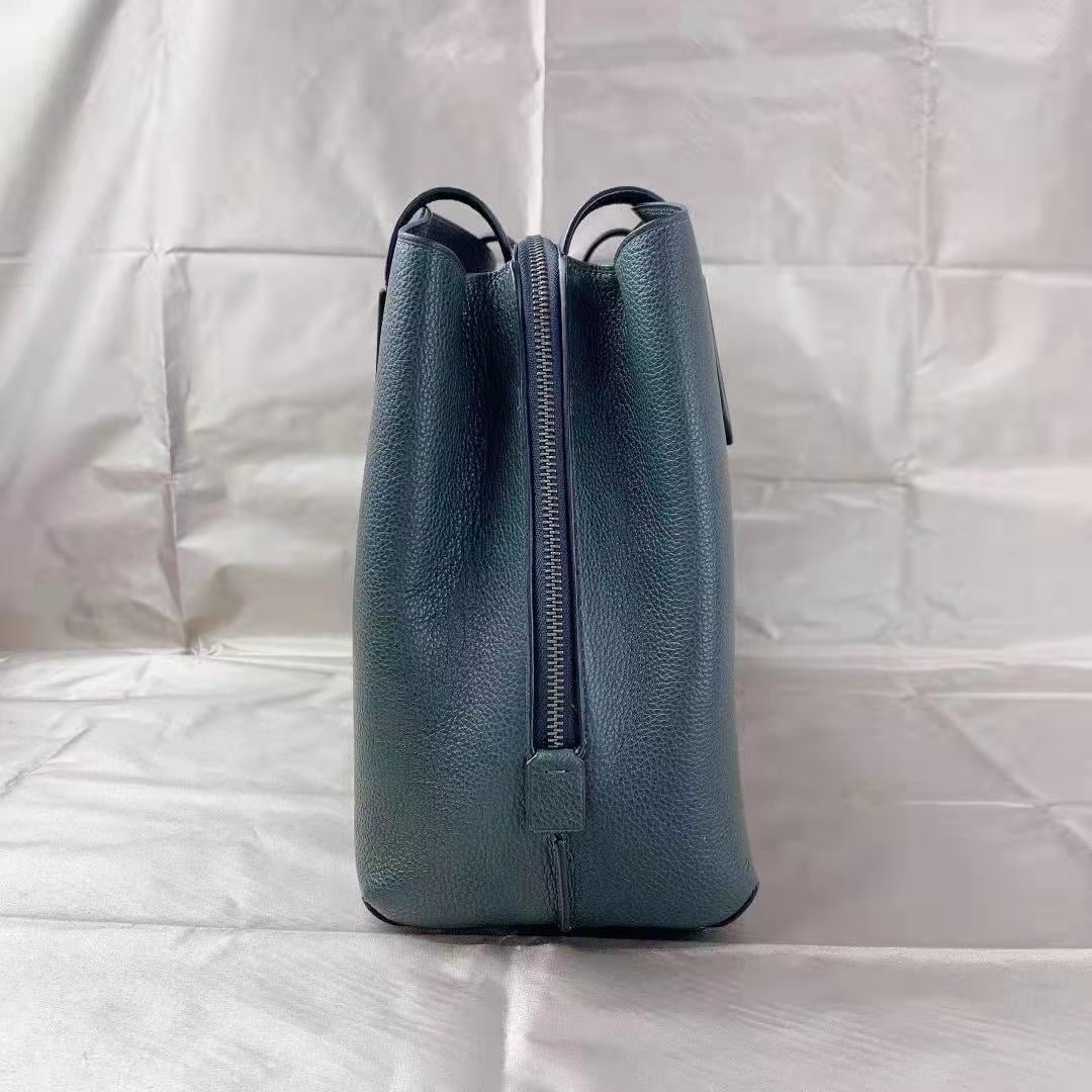 Coach 40 Handbag leather U812615
