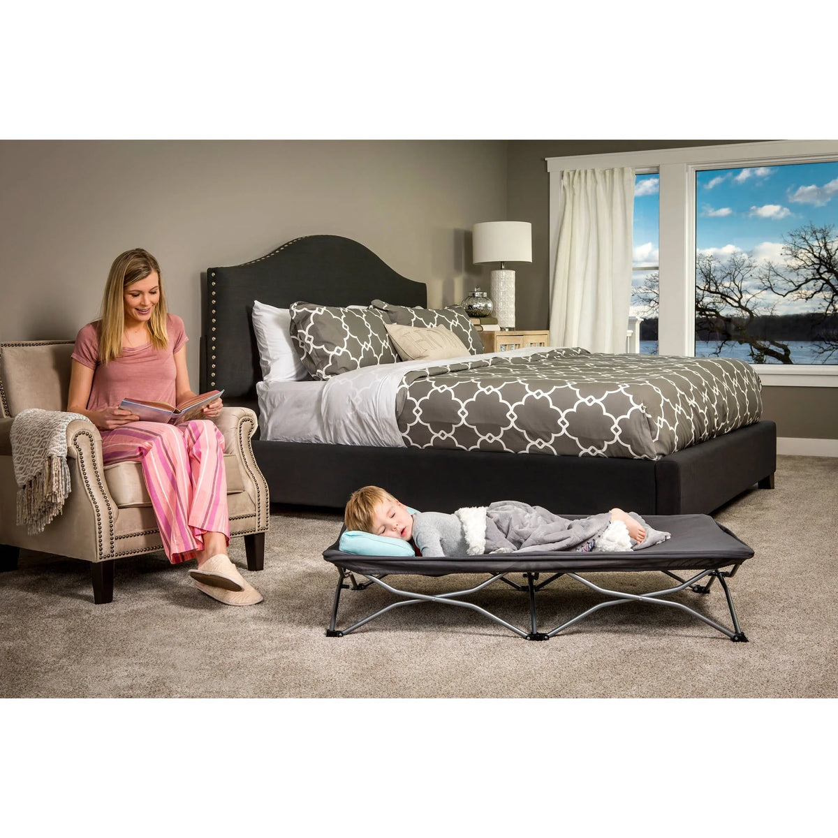 Portable Toddler Bed with Fitted Sheet A26221