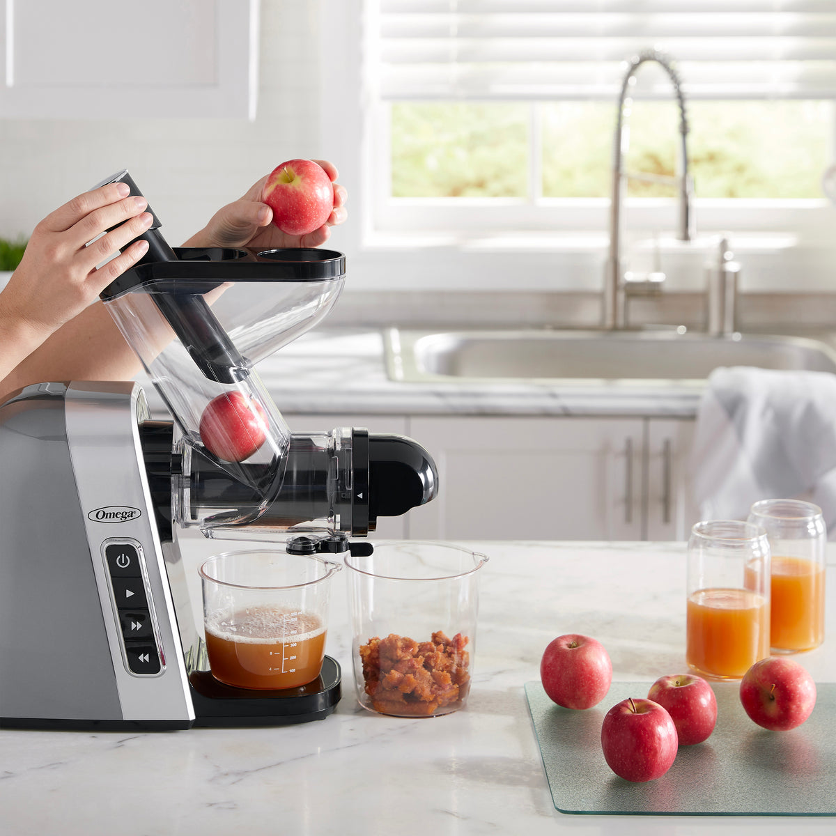 Gray Slow Masticating Juicer with Wide Mouth Chute Y78858
