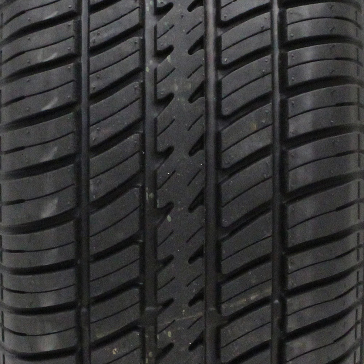 All Season P235/70R15 Passenger Tire X4769
