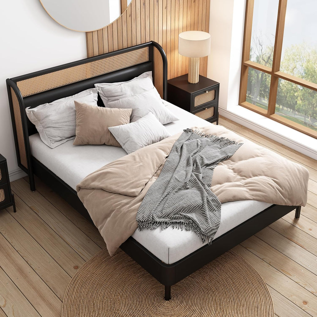Queen Size Rattan Platform Bed with Wingback Headboard K451