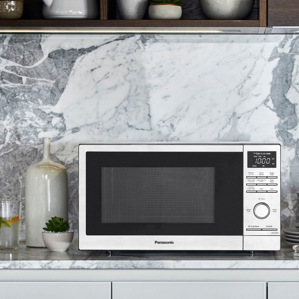 1.3 cu. ft. 1100W Stainless Steel Microwave G800304