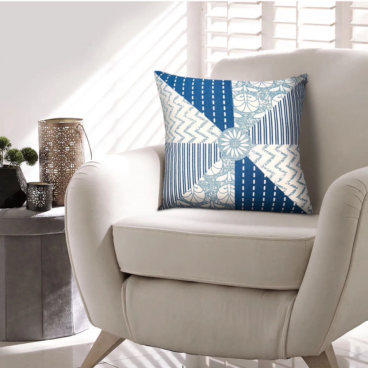 18 x 18 Square Cotton Accent Pillow, Blue, White A39715