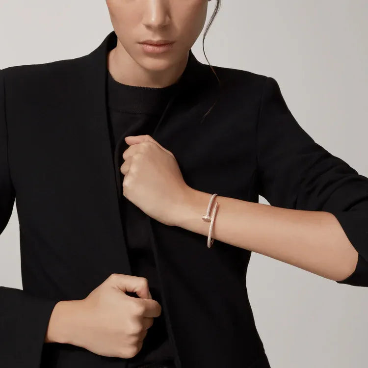 Bracelet M64555